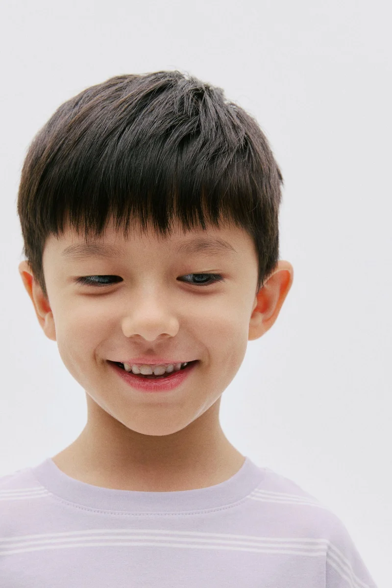 اتش اند ام تي-شيرت من قماش كولماكس®