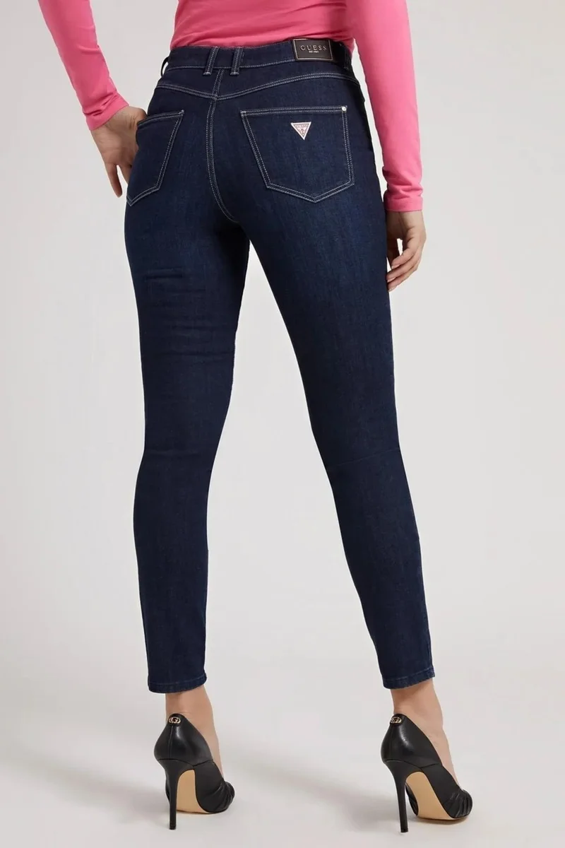يونايتد كولورز أوف بينتيون Guess Women's Denim Trousers W2RA28D4KF4