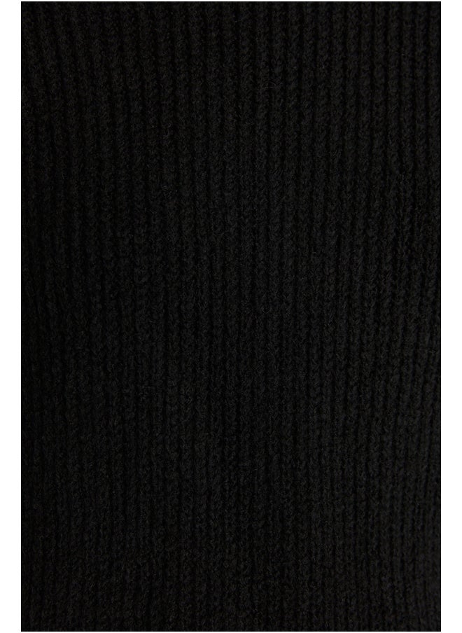 trendyol - Black Wide Fit Soft Textured Basic Knitwear Sweater TWOAW20FV0142 - Image 1