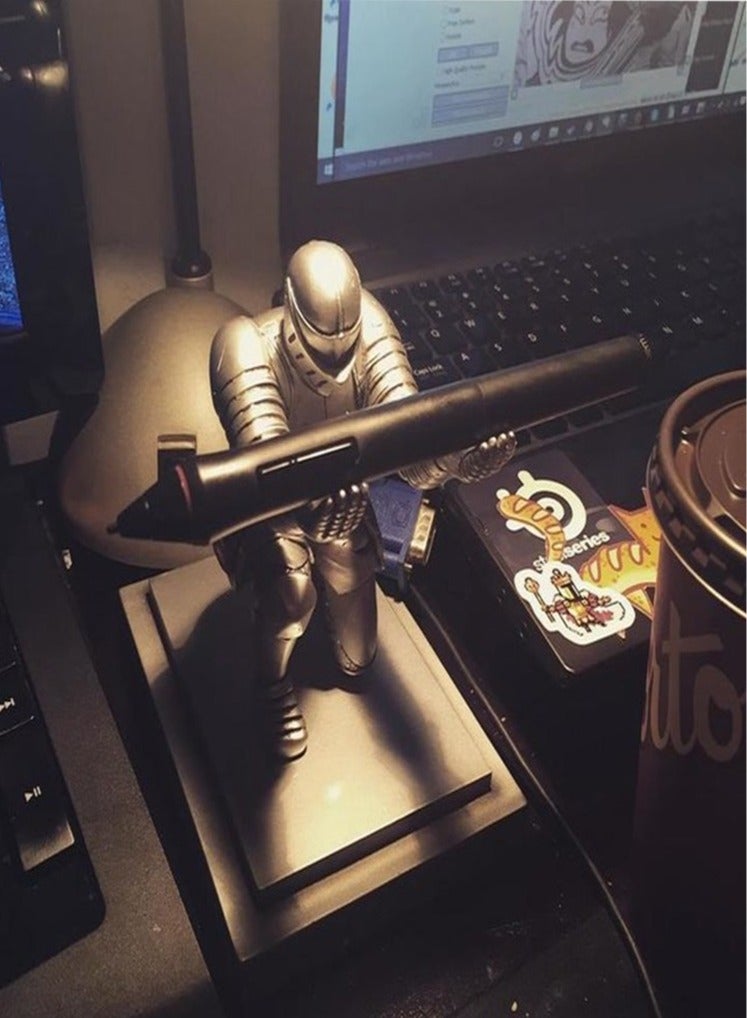 Captaintech Roman Empire Hero Knight Pen Holder Copper Statue Pen Stand Armor Mobile Phone Stand Small Decorative Items Mini Models Iron - Image 2