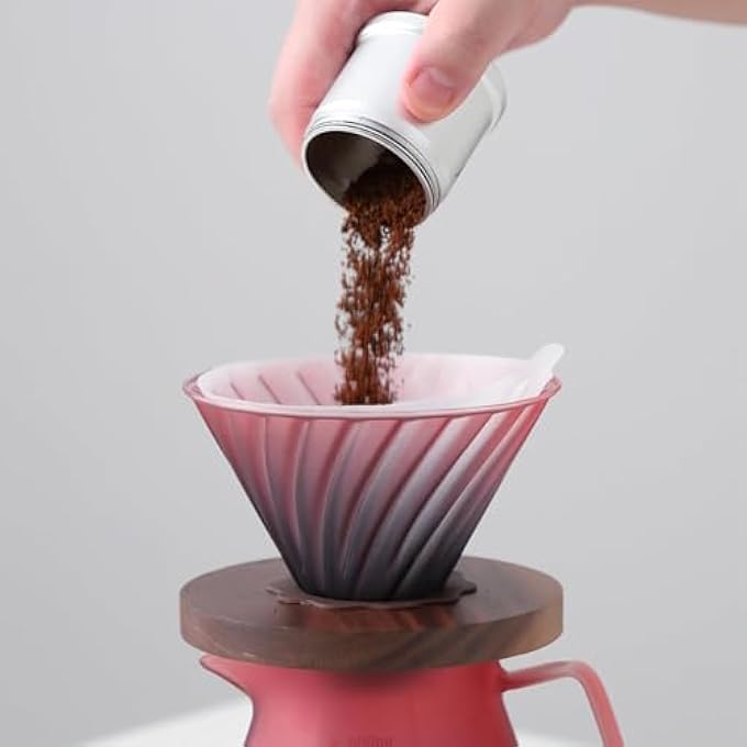 كاست ويف مجموعة ماكينة تحضير القهوة من البورسليكات مع مقبض أنيق من خشب الجوز وغطاء زجاجي يتضمن 50 فلترًا ورقيًا V60 للتخمير - Image 4