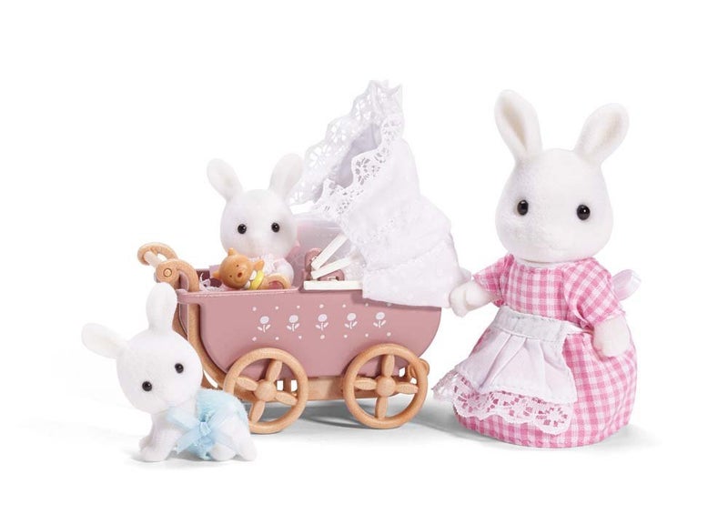 Calico Critters Connor & Kerriâ€™s Carriage Ride - Enchanting Adventures Await with This Adorable Doll Playset - Image 1