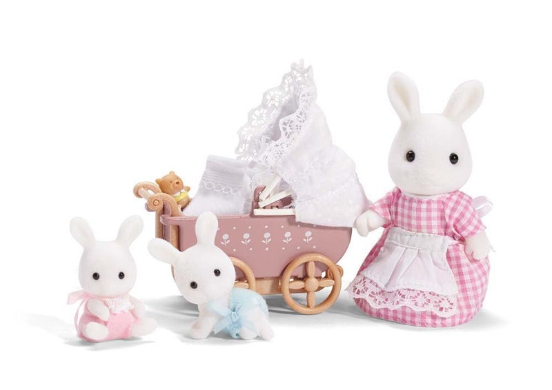 Calico Critters Connor & Kerriâ€™s Carriage Ride - Enchanting Adventures Await with This Adorable Doll Playset - Image 3