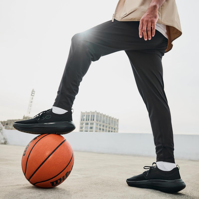 OOFOS OOmy Stride Recovery Shoe, Black - Menâ€™s Size 11 - Image 3