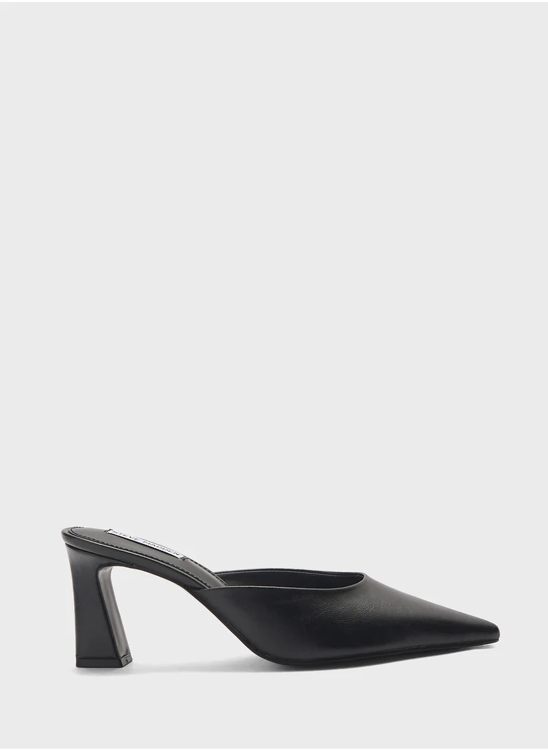 ستيف مادن Emmie Pointed Toe Mid Heel  Pumps