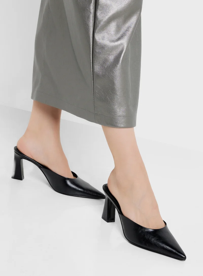 STEVE MADDEN Emmie Pointed Toe Mid Heel  Pumps