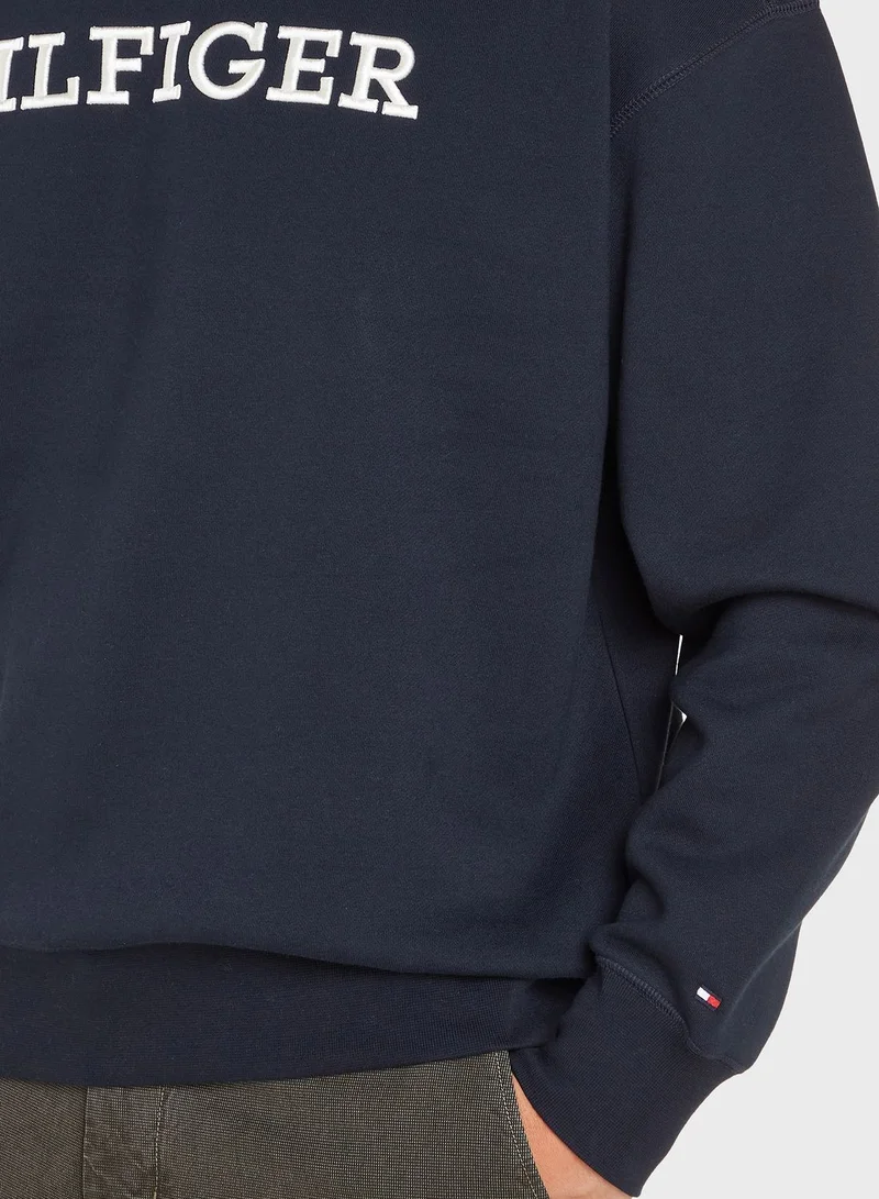 TOMMY HILFIGER Logo Sweatshirt