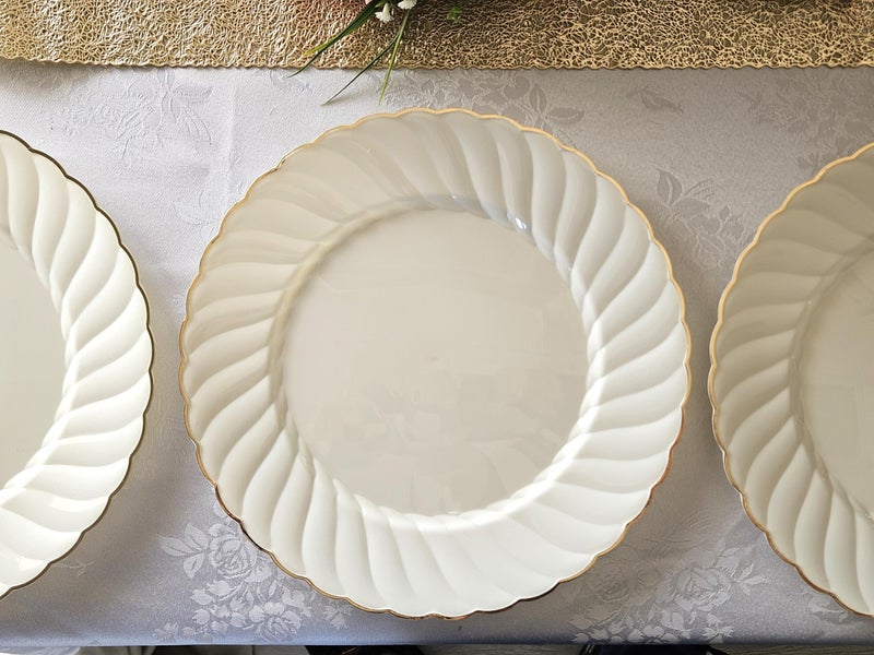 OCCASIONS FINEST PLA "" OCCASIONS "" 50 Plates Pack (25 Guests)-Vintage Wedding Party Disposable Plastic Plate Set -25 x 10.25'' Dinner + 25 x 7.5'' Salad/dessert plates (Blossom Ivory & Gold) - Image 5