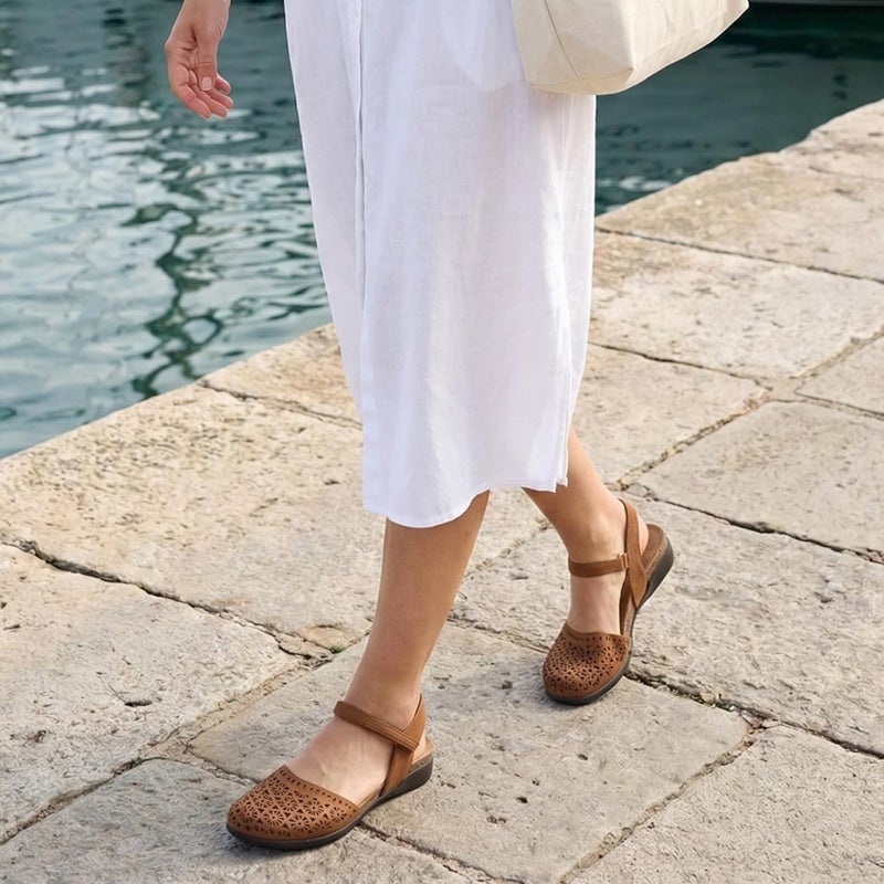 Women's Closed Toe Sandals with Comfort Cork Footbed and Arch Support - Tan Hollow - Image 5