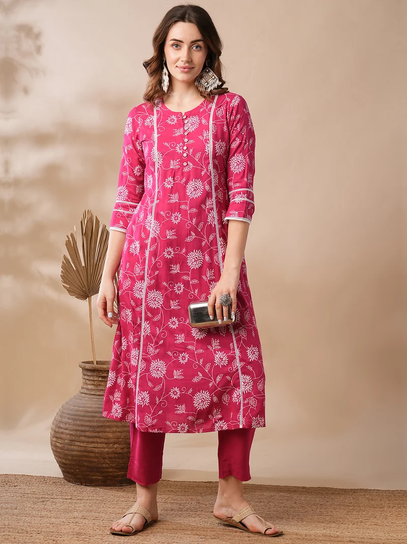 globus Women Pink & White Floral Printed Panelled Kurta With Trousers