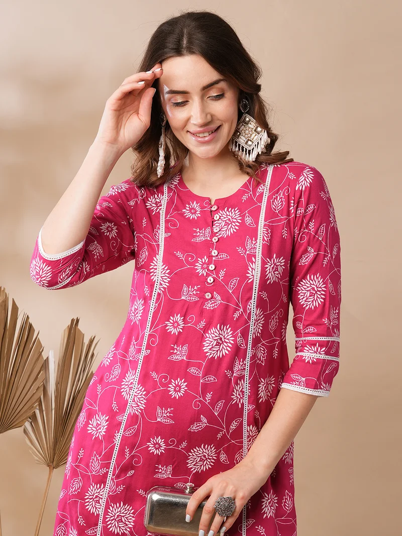 globus Women Pink & White Floral Printed Panelled Kurta With Trousers