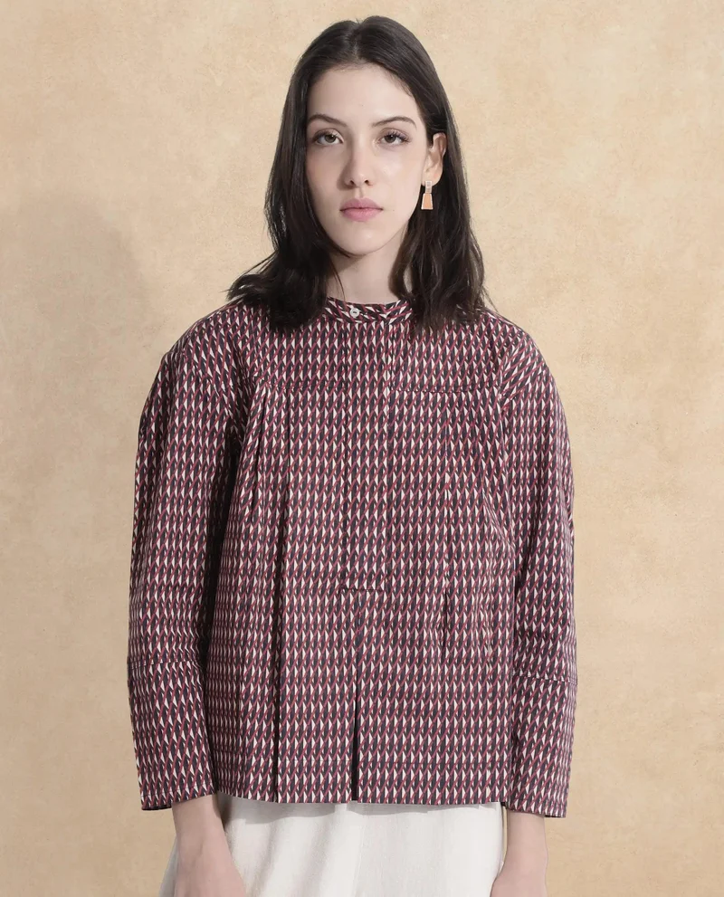 Rareism Women's Geometric Printed Top