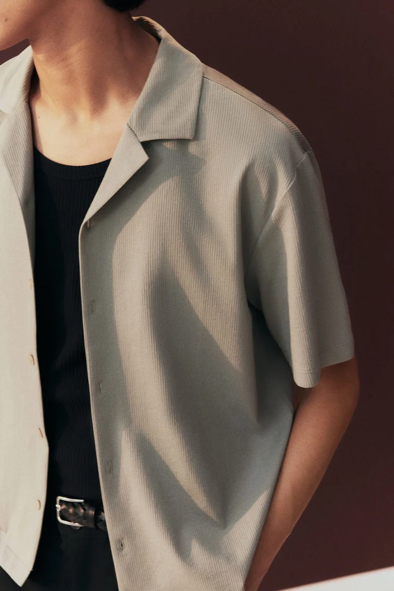H&M Regular Fit Ribbed resort shirt