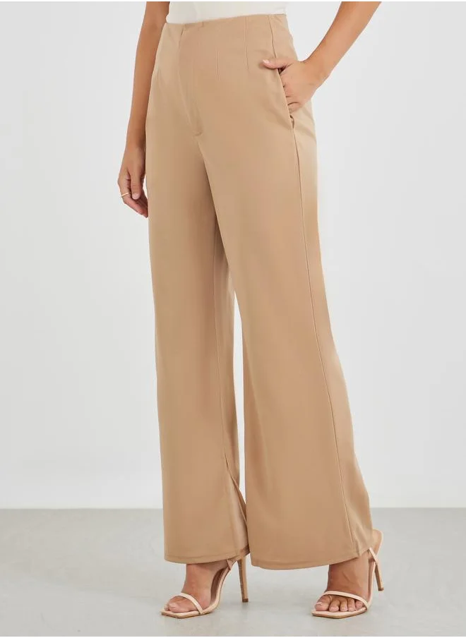 Styli Styli Solid Mid Rise Flare Fit Pants