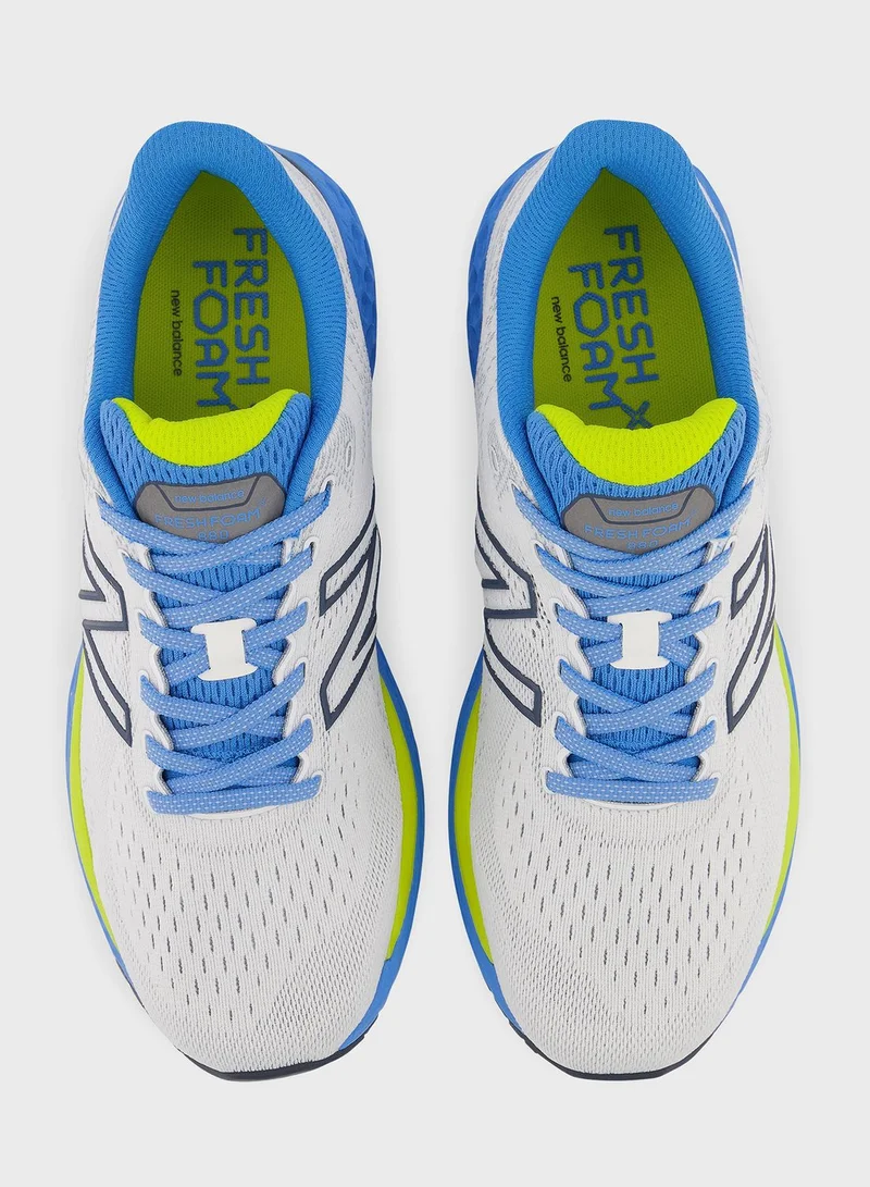 New Balance 880 Low Top Shoes