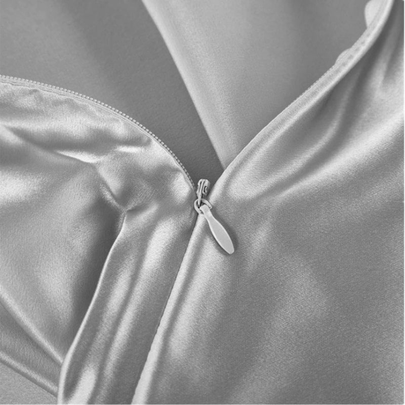 ROSEWARD Grey Silk Pillowcase for Acne Prone Skin Sleeping Women, Pure 22 Momme Hypoallergenic Silk Pillow Cases with Zipper, Natural Mulberry Silk Cooling Pillow Case from USA, 1 Pc 20"x26" (Standard, Grey) - Image 4
