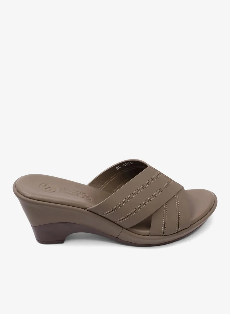 كومفورت بلس صندل نسائي بكعب عالٍ كومفورت بلس ترافل