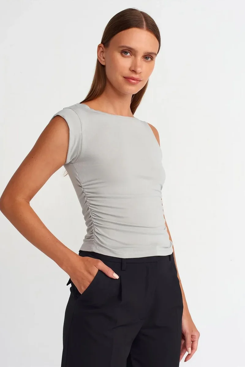 DILVIN Sleeveless Boat Neck Slim-fit Blouse