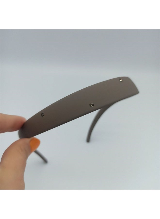 Nariele Simple And Trendy Anti Slip Headband - Image 1