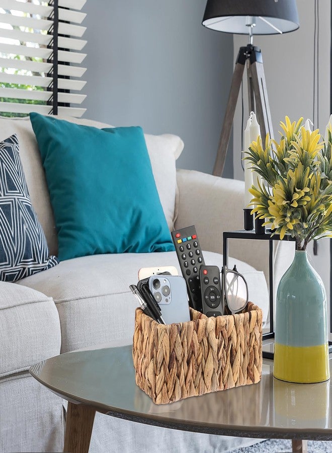 بي تي سكاي حامل جهاز تحكم عن بعد منسوج يدويًا من BTSKY للطاولة، منظم جهاز تحكم عن بعد من زهرة النيل الطبيعية، سلة تخزين صغيرة من الخوص، منظم مكتب ذو قسمين، حامل فرش مكياج ريفي - Image 4