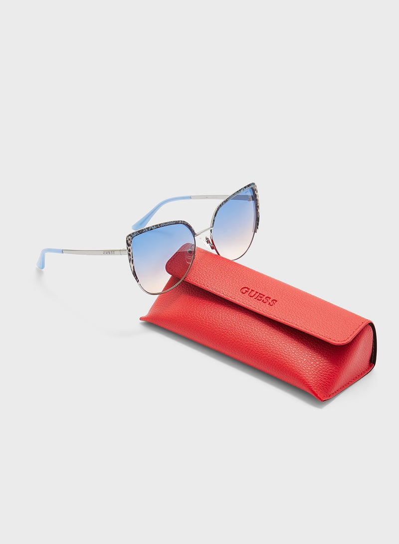 GUESS Gu0021710W59 Cat Eye Sunglasses - Image 4