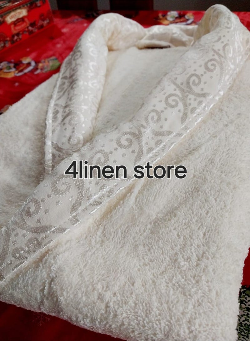 برنص حمام قطن بيور اللون اوفوايت لارج  - Image 1