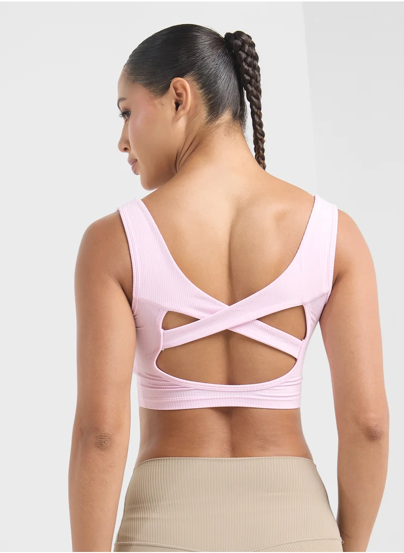 FRWD Seamless Back Cutout Detail Sports Bra
