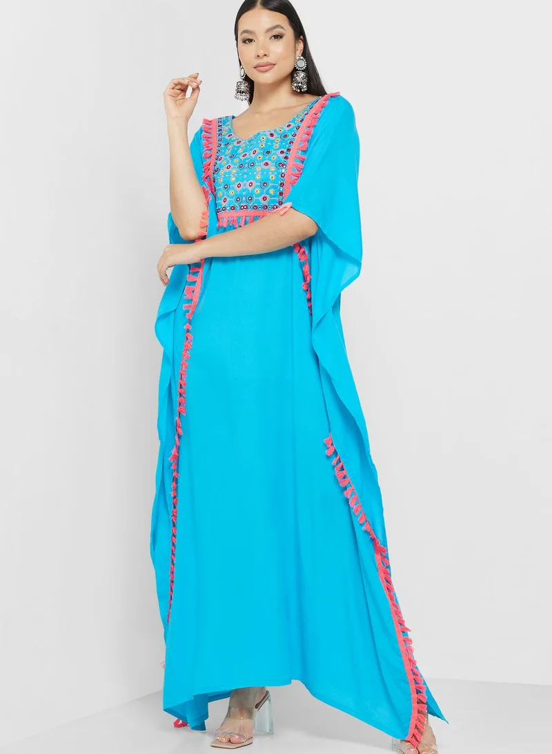 ARABIAN CLOSET Embroidered Flared Sleeve Kaftan