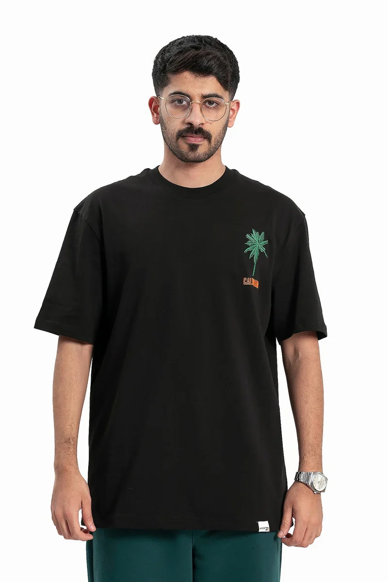 وي كرييت تيشيرت رجالي أسود California من WECRE8