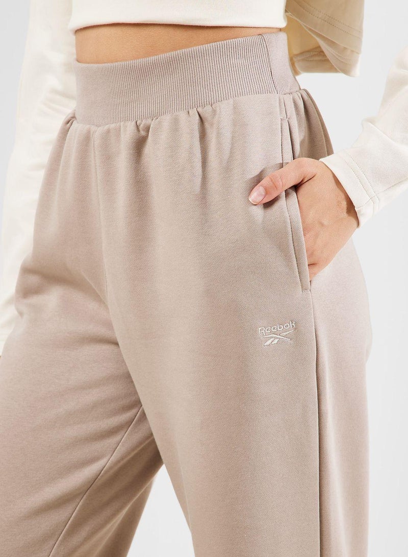 Reebok Classic Fleece Pants - Image 3