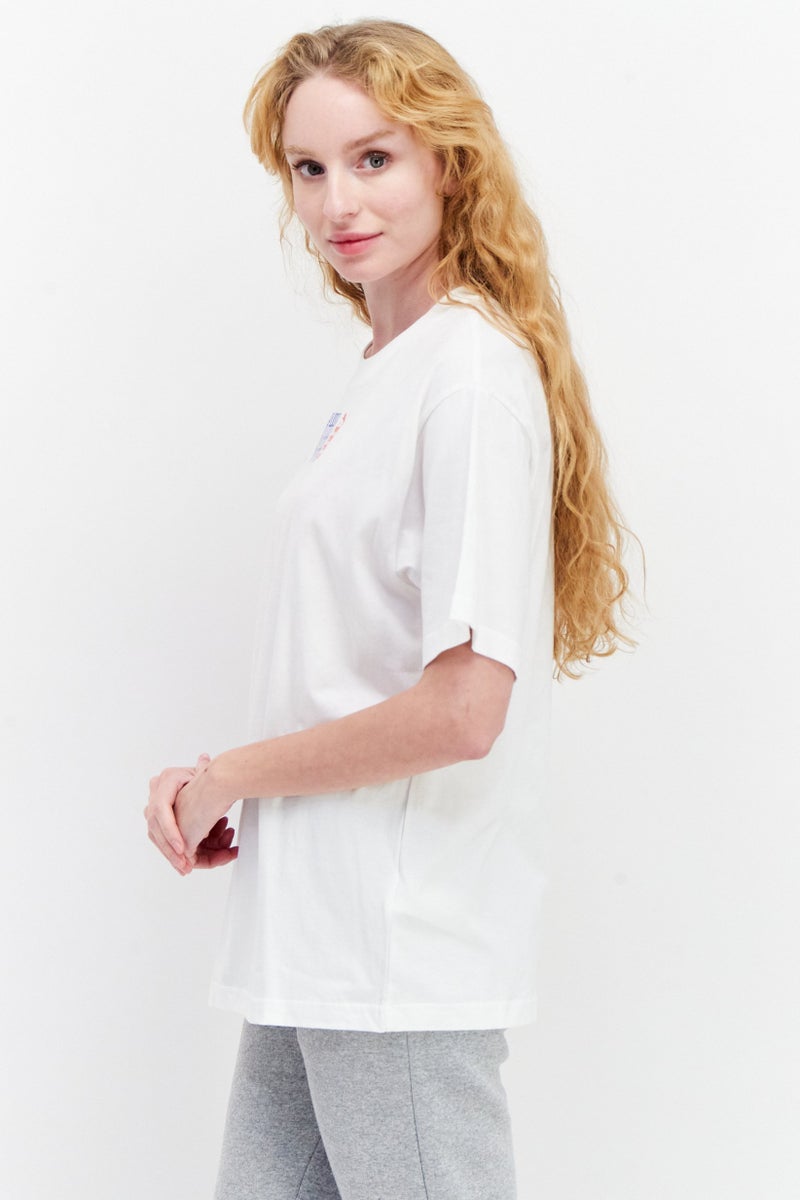 PUMA تي شيرت رياضي نسائي بشعار العلامة التجارية، أبيض - Image 2