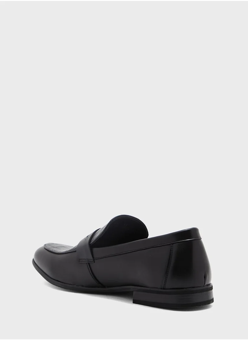 Robert Wood Classic Croc Print Formal Slip Ons