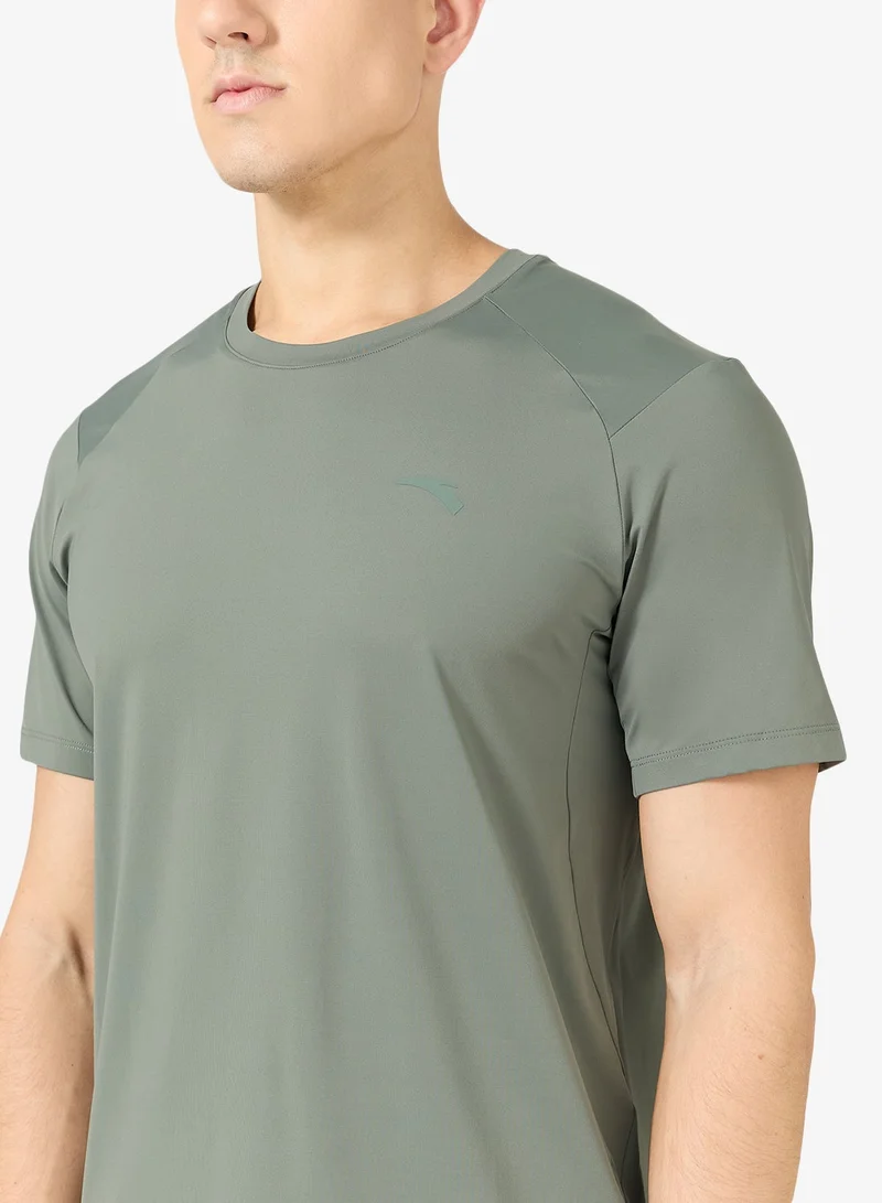 Anta Green Cooling Breathable Sports Tee/IceMountain T-Shirt/Cooling Tech · Soft Stretch Comfort · All-Day Freshness for Men | Best Price UAE
