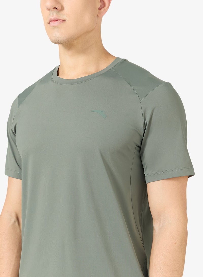 انتا تي شيرت قطار قصير أخضر - Image 3