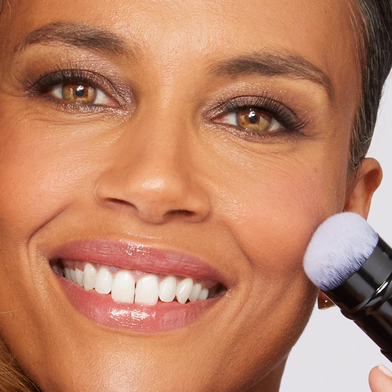 LAURA GELLER NEW YORK Laura's Must-Haves Kit 3pc: Baked Balance-n-Brighten Powder Foundation, Deep + Spackle Skin Perfecting Makeup Primer, Hydrate + Airbrush Round Kabuki Brush - Image 3