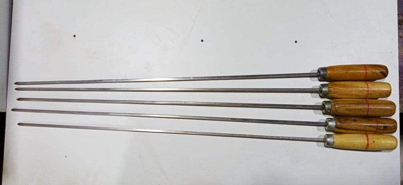 FTE 5mm Barbecue Rods with Wooden Handle for Barbecue or Kabab Making with Sharp Edge for All Sorts of Meat Roasting. Wood Strong Grip (Set of 5 pcs) - Size 58 x 2 cm - Image 1