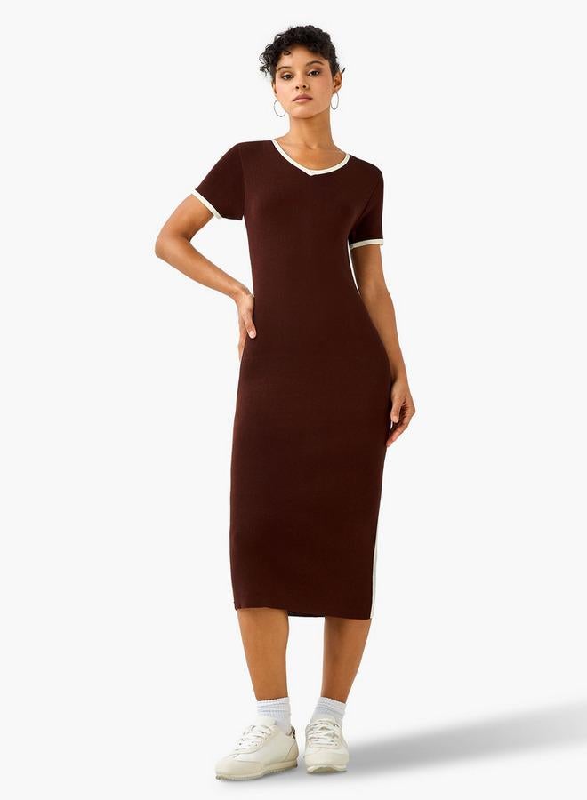 2Xtremz Bodycon Midi Dress with Trim Design - Image 1
