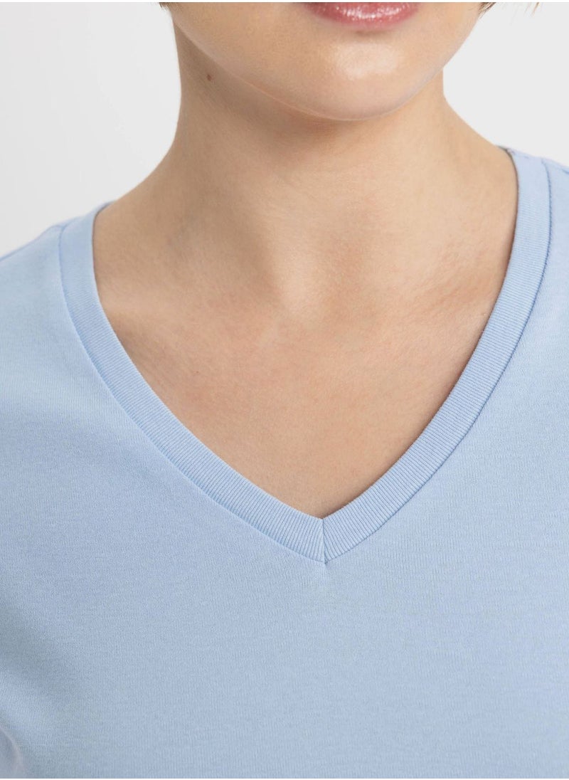 DeFacto - Slim Fit V-Neck Ribana Short Sleeve T-Shirt - Image 1