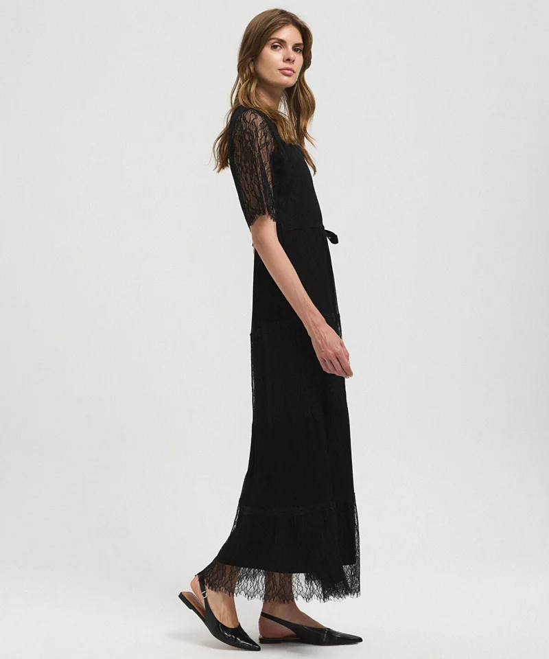 ابيكول Lace-Trimmed Midi Dress