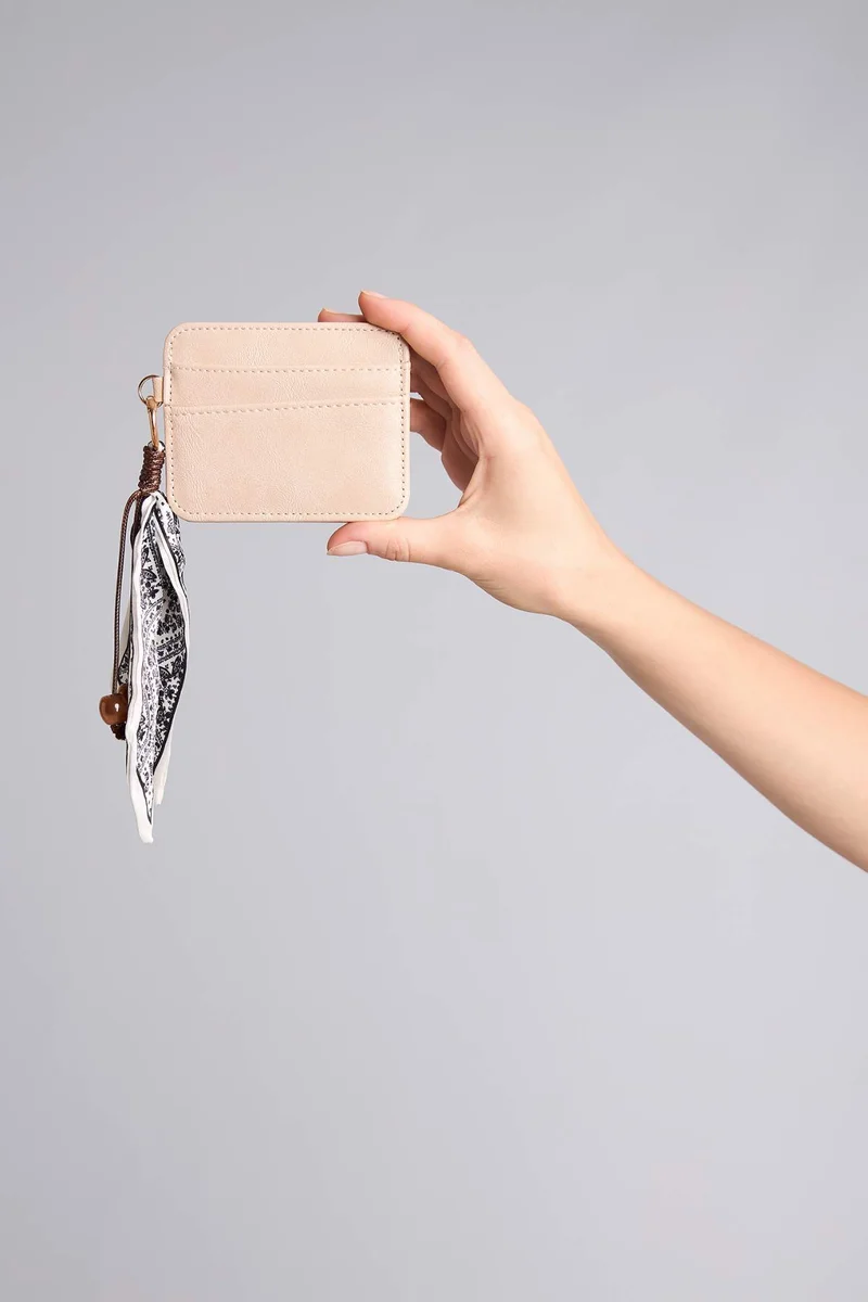 ديفاكتو Woman Faux Leather Business Card Wallet