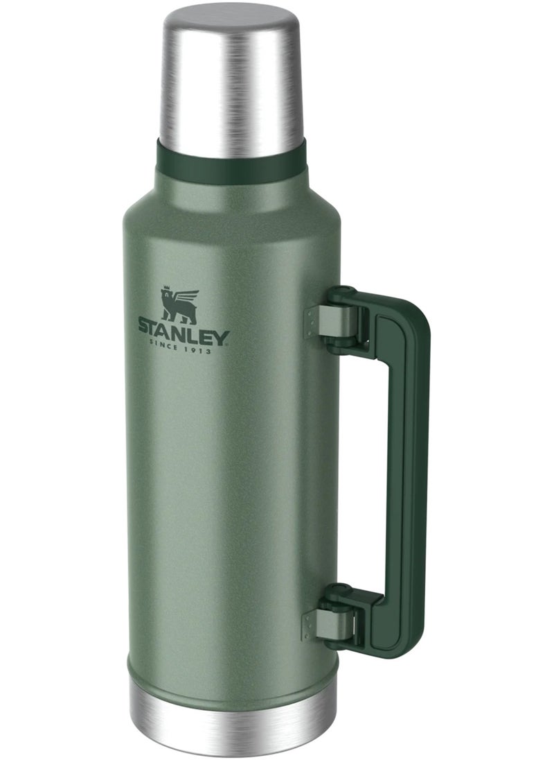 Stanley Legendary Classic Vacuum Insulated Bottle 1.9l, Leakproof, Durable Stainless Steel Thermos with Lid and a Cup, Perfect for Camping, Hiking and Everyday Use, Keeps Beverages Hot or Cold for Extended Periods, Green - pzsku/Z8169EDFDDBE727CBB559Z/45/_/1736951142/497eced6-5e9a-4e57-817f-07fa0f720401