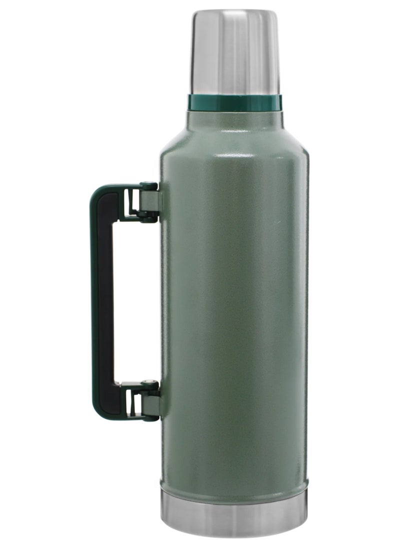 Stanley Legendary Classic Vacuum Insulated Bottle 1.9l, Leakproof, Durable Stainless Steel Thermos with Lid and a Cup, Perfect for Camping, Hiking and Everyday Use, Keeps Beverages Hot or Cold for Extended Periods, Green - pzsku/Z8169EDFDDBE727CBB559Z/45/_/1736951162/70a1f33a-5e8f-4cd2-b880-062e23f1a55a