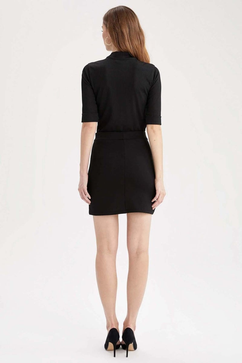 Tena Women's Black Front Slit Suede Skirt  - Image 4