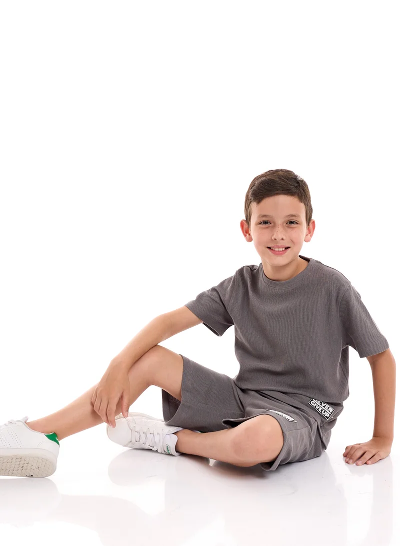 victor and jane Boys 2-Piece Set: T-Shirt & short for (6-12 Years) Grey