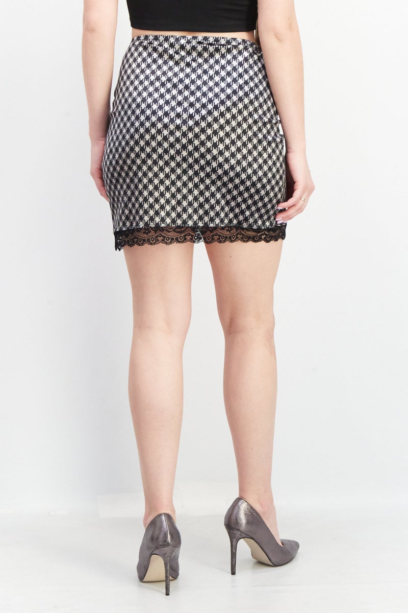 Motel Women Allover Casual Mini Skirts, Black - Image 4