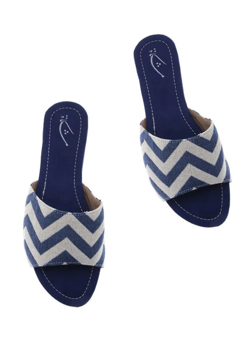 Mishkat Zigzag Babouche Slippers for Women (Navy Blue & White) - pzsku/Z817002A81401EE73C99CZ/45/_/1725521451/2b980f06-0c3c-4a43-aaaf-a87601cab12d