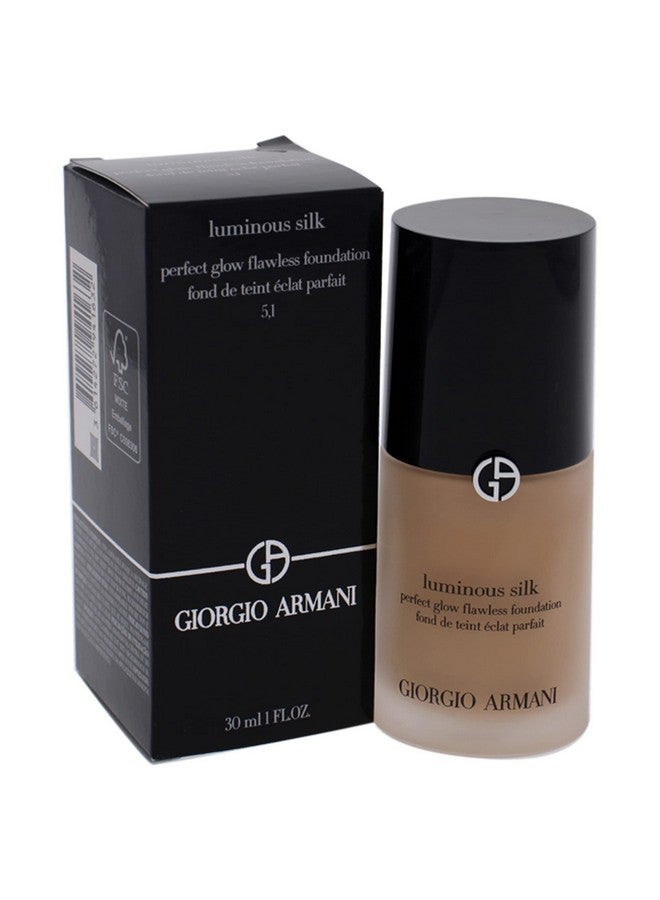 GIORGIO ARMANI أساس لامع حريري مثالي بتوهج خالي من العيوب 5.1 فاتح إلى متوسط، وردي 30 مل؛ 1 أونصة - Image 5