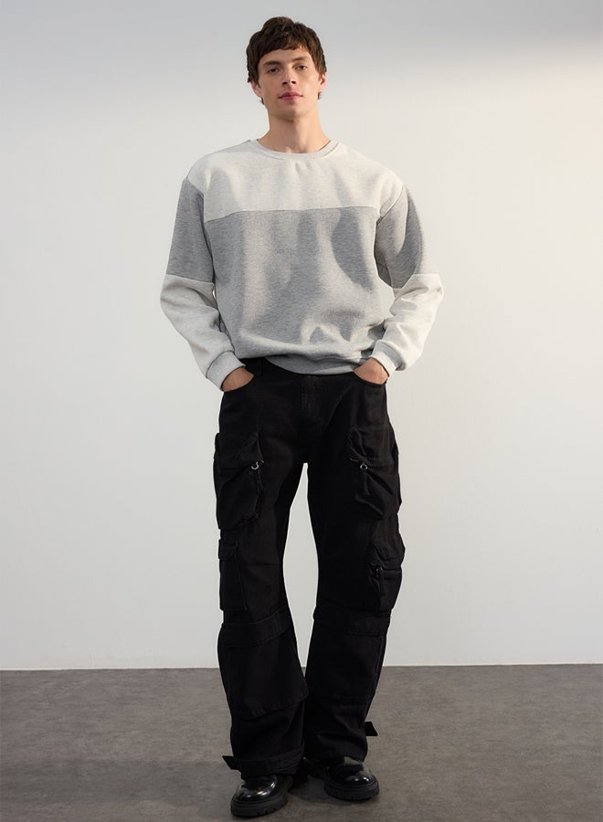 trendyol Grey Melange Oversize/Wide Cut Color Block Fleece Inside Basic Sweatshirt - Image 2