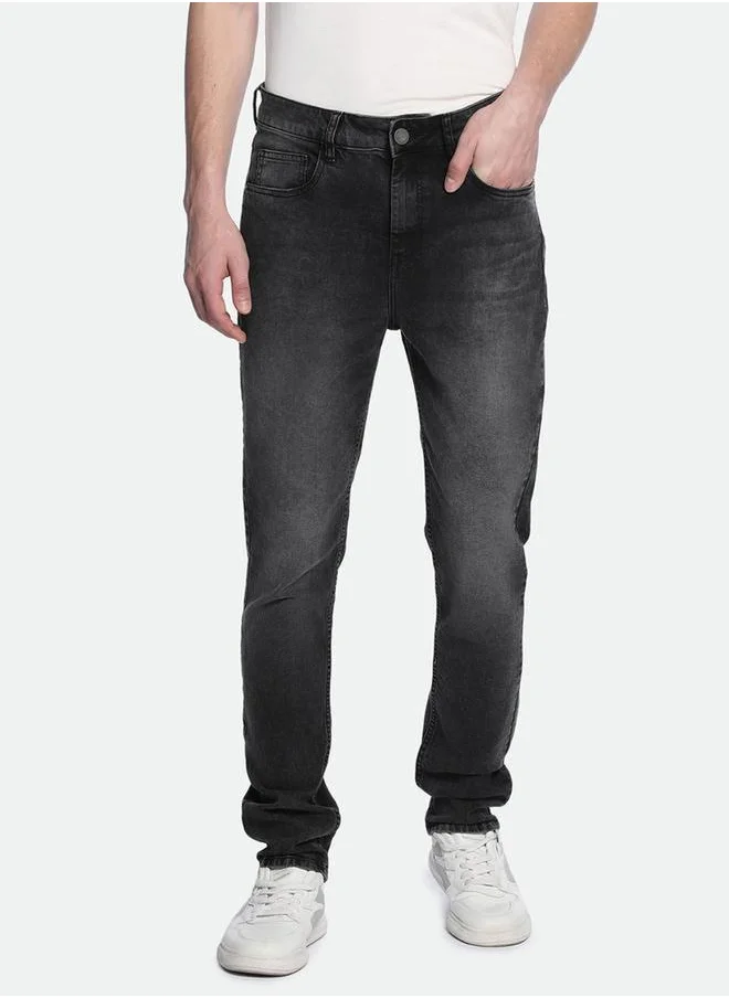دينيس لينغو Slim Fit Mid-Rise Dark Shade Stretchable Jeans by Styli