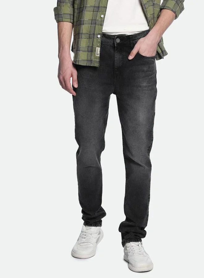 Dennis Lingo Slim Fit Mid-Rise Dark Shade Stretchable Jeans by Styli